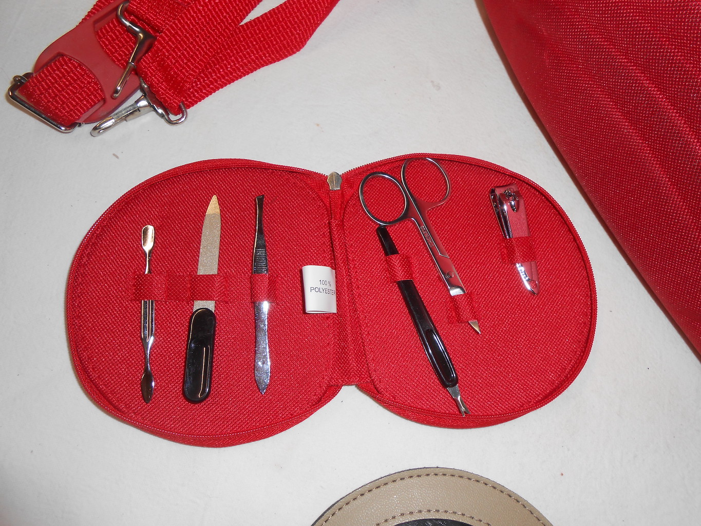 VanityCase - toile ROUGE beauté – Image 3