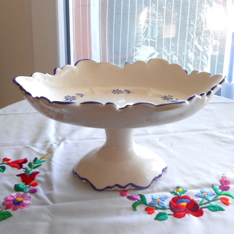 Plat - SUR PIED beige et bleu