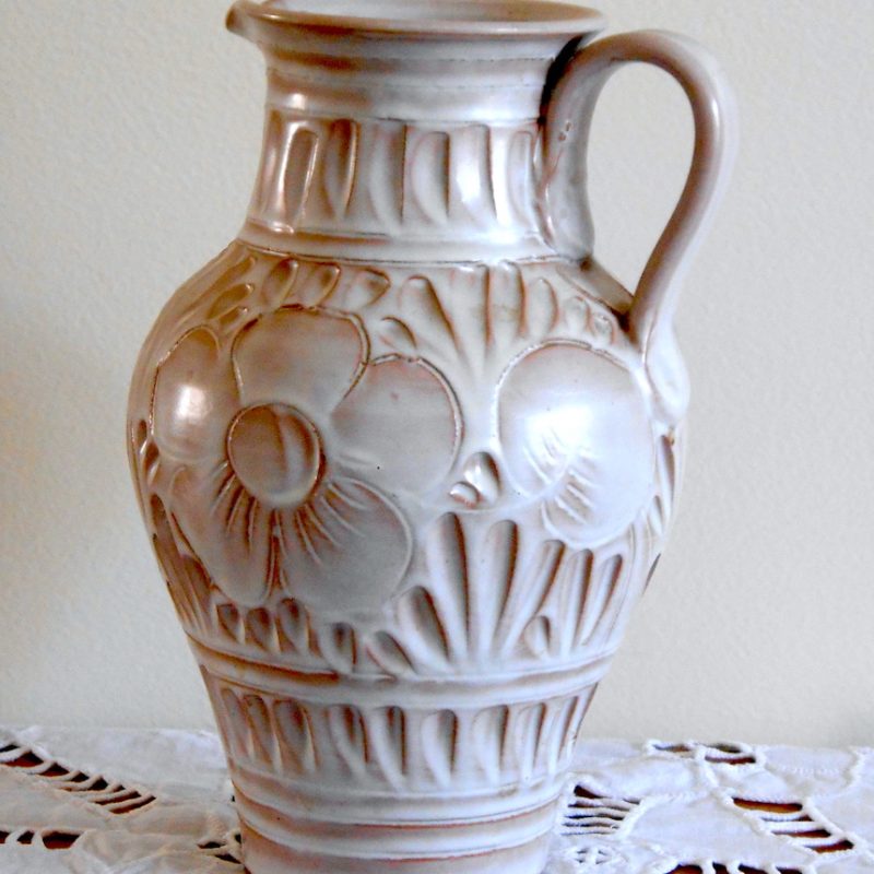 Pichet verseur - grand beige RELIEF
