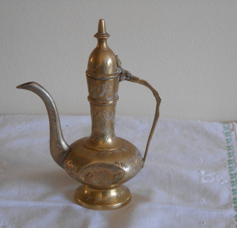 Aiguière ancienne