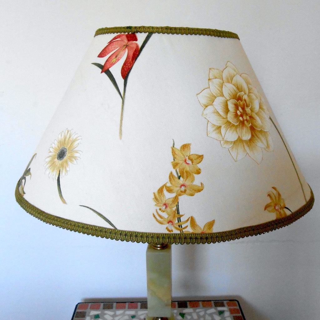 Lampe marbre - abatjour fleurs jaune – Image 4