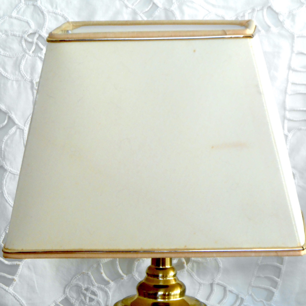 Lampe - Rectangle pied doré écru – Image 3