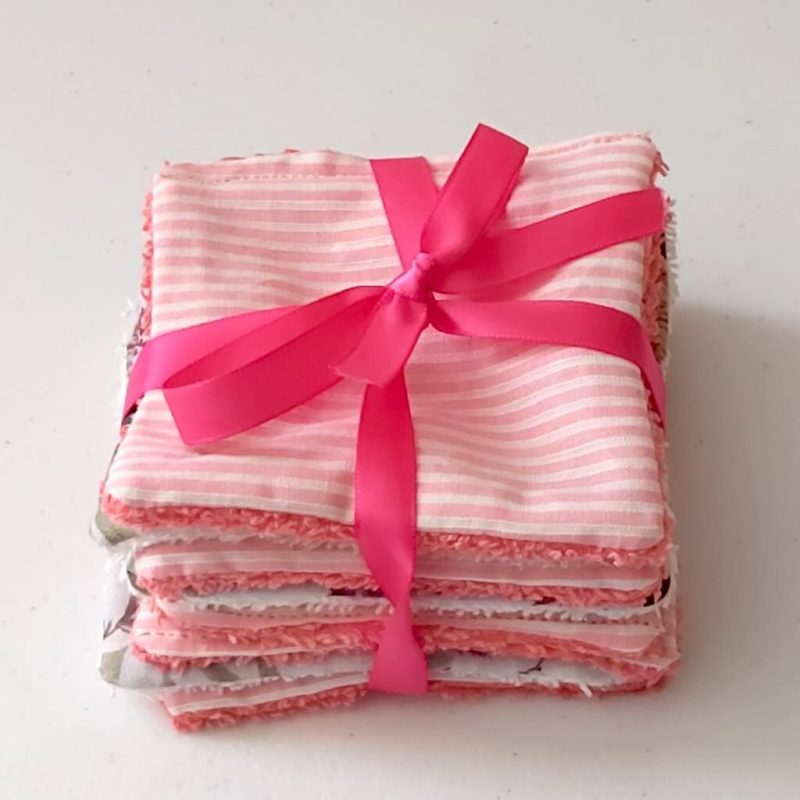 Lingettes rayées roses et fleuries