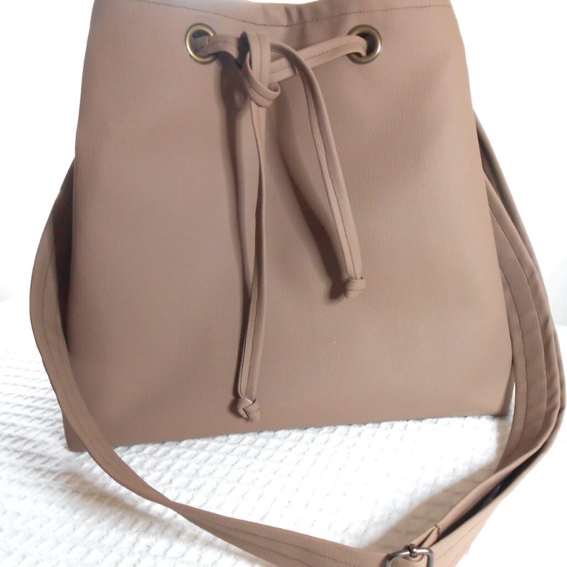 Seau skai taupe