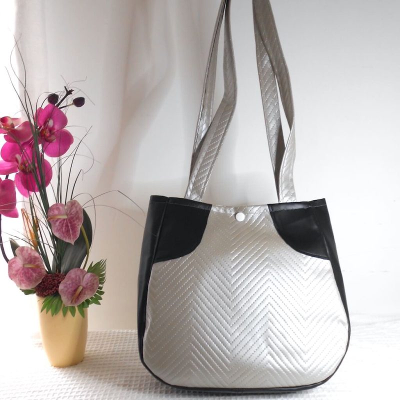 Cabas skai gris chevrons OREILLETTES noires