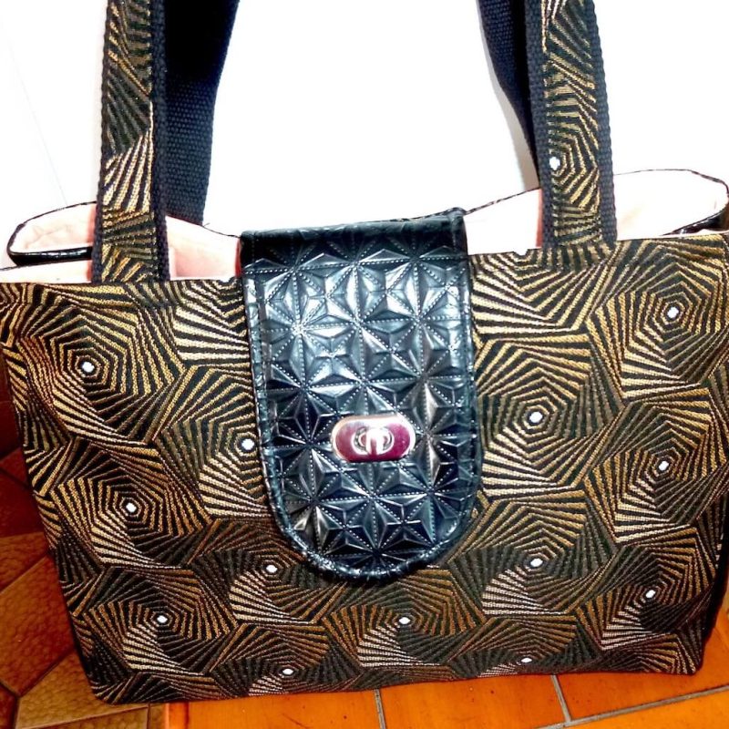 Sac de ville spirale simili cuir noir