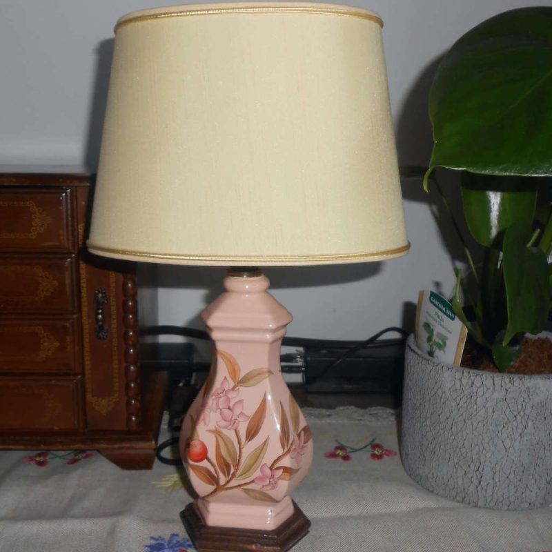 Lampe - petite pîed rosé abatjour écru