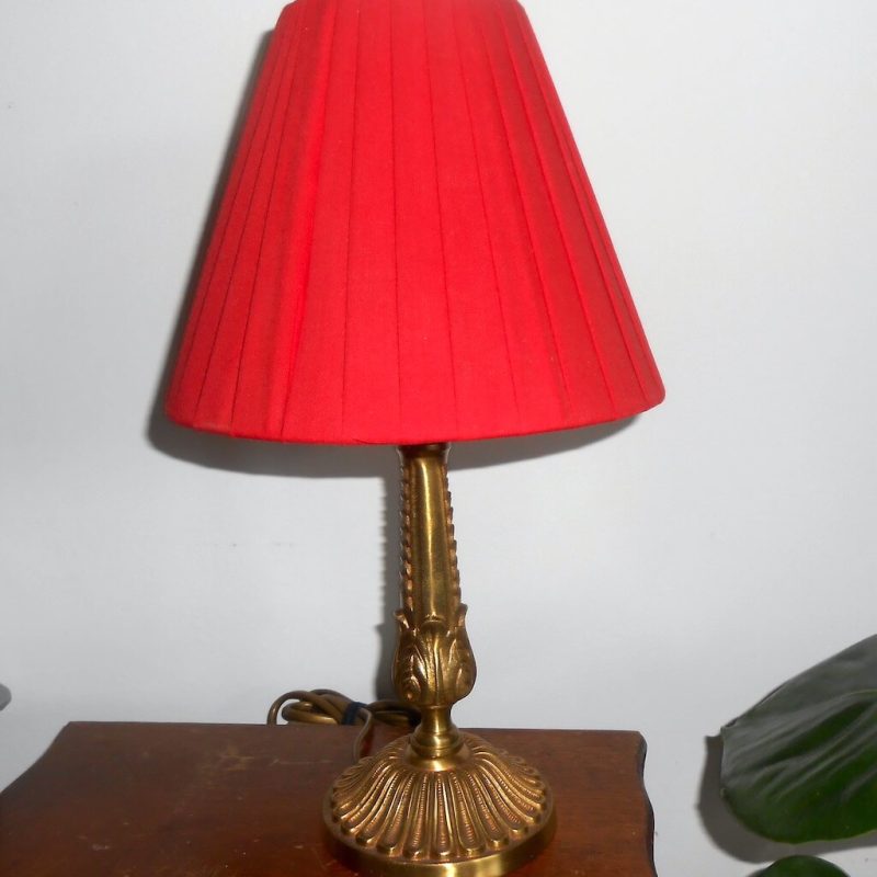 Lampe - petite laiton abat-jour rouge plissé