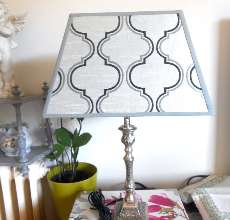 Lampe - pied argenté abatjour minivagues gris_noir